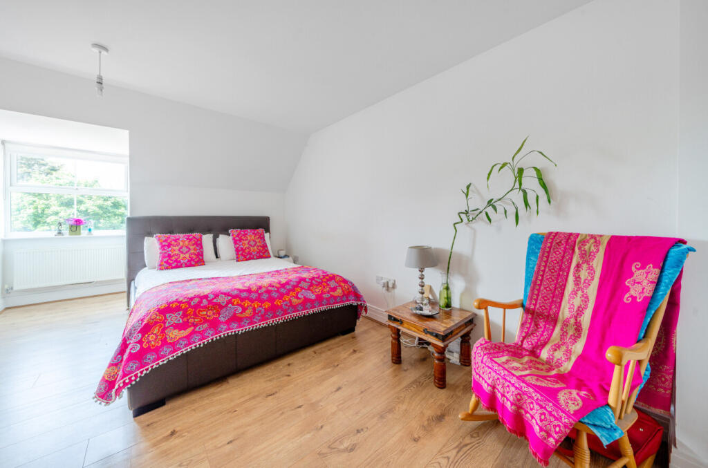 1303973-13-6842e4...