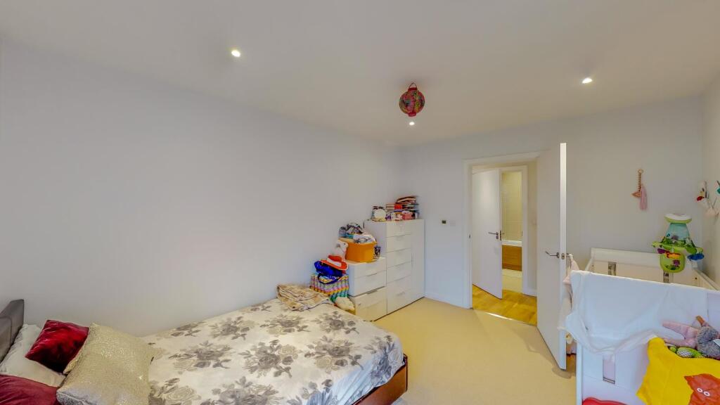 8395628-interior08-800.jpg