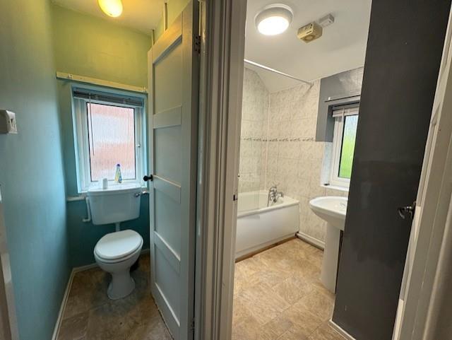 Toilet &amp; bathroom.jpg