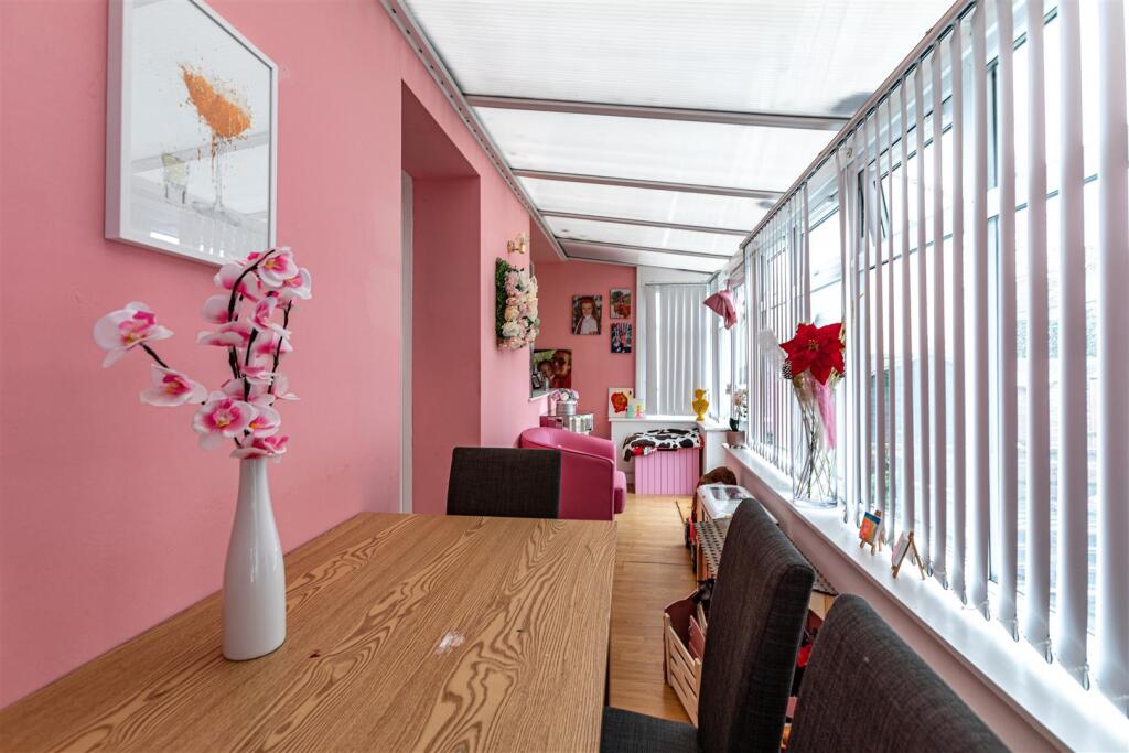 2 Abbots Place Galashiels 18.JPG