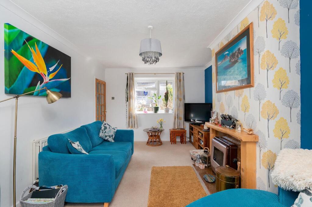 0B2TRCS - Living Room B.jpg