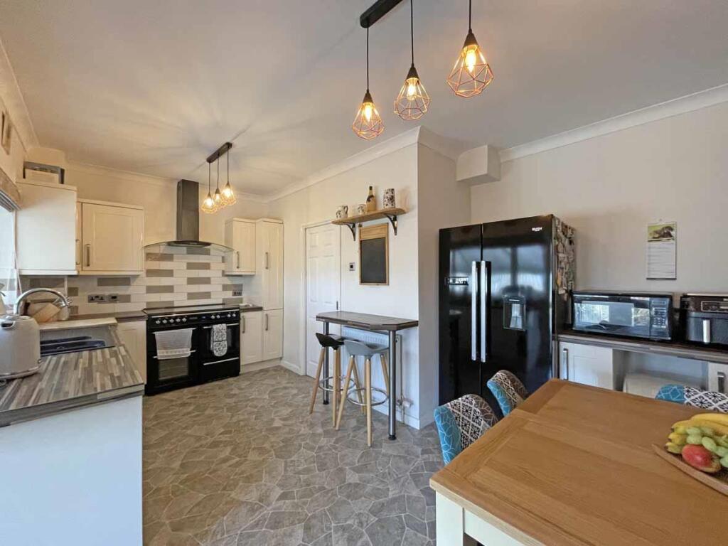 Dayton Close 51 Kitchen 0.jpg