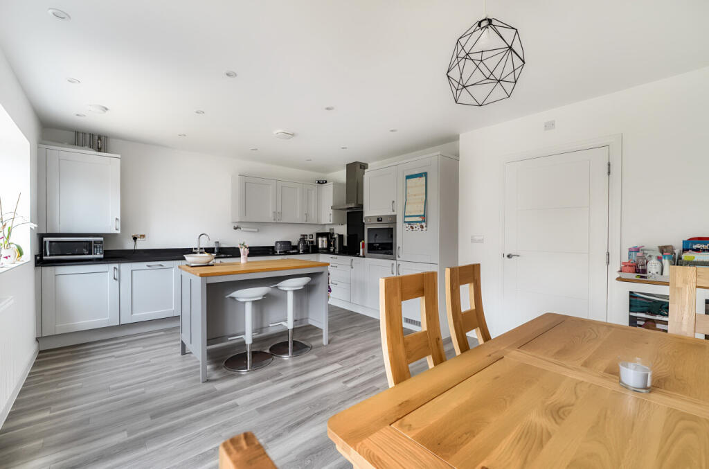 1340422-9-68a35b7...