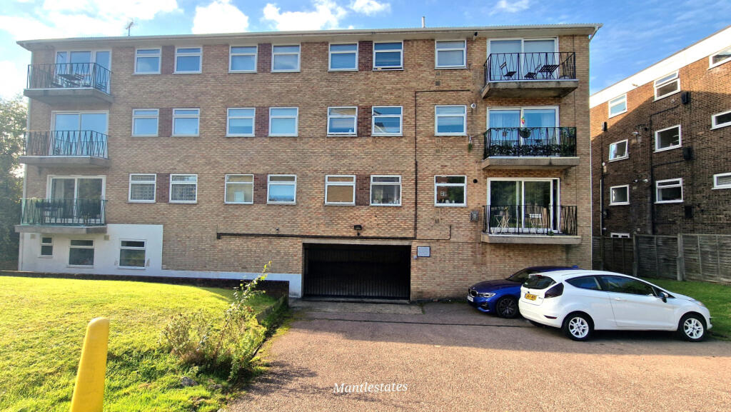 REAR VIEW OF BLOCK