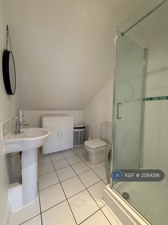 Bedroom 3 Ensuite