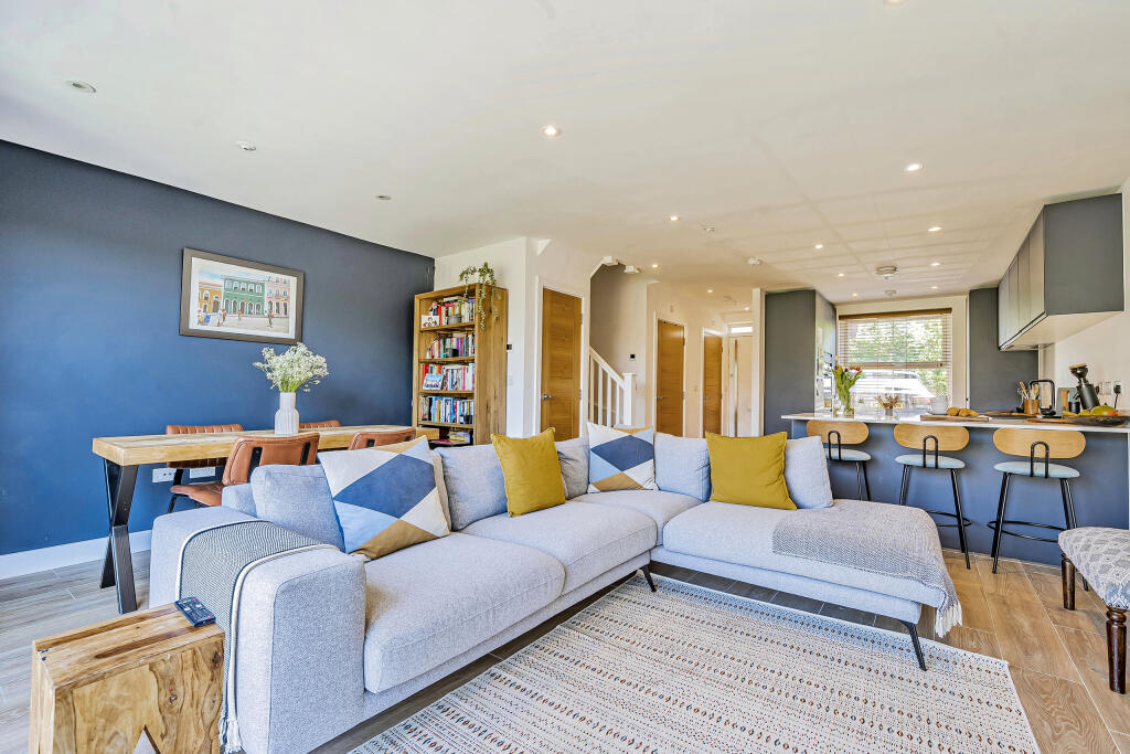 7-681e389054c0c-1287636-ARW-7