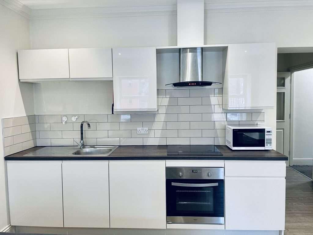 Flat_2_8_St_James_Row