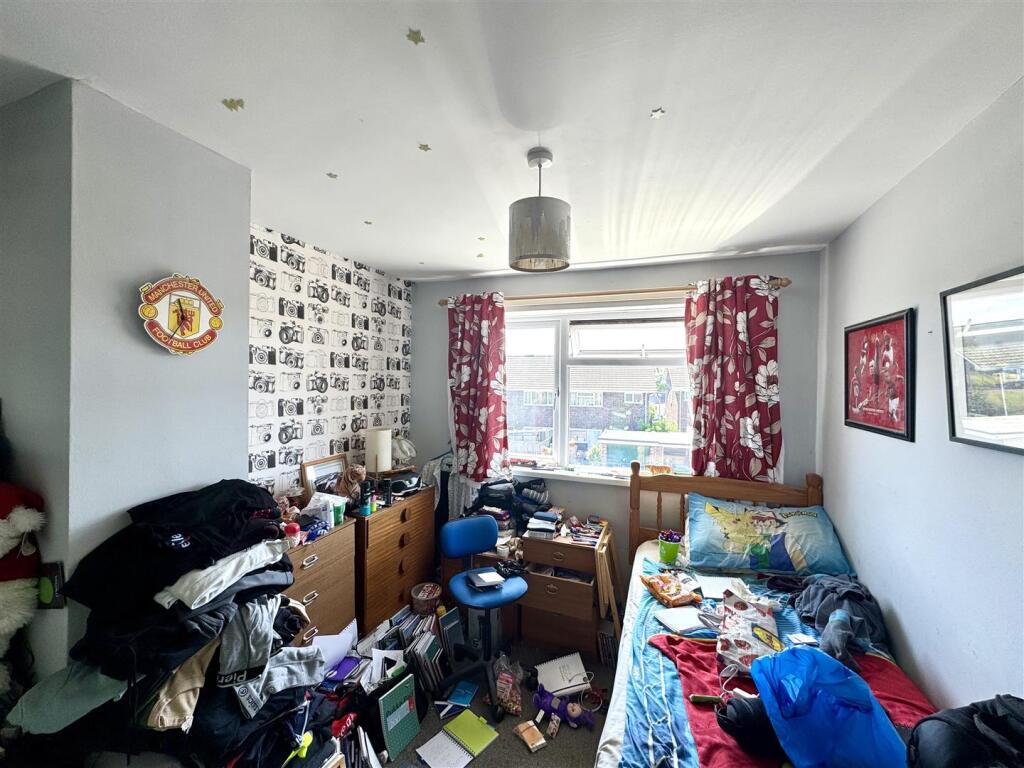 BEDROOM 3