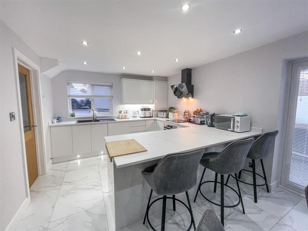 2 Balmoral, Great Lumley