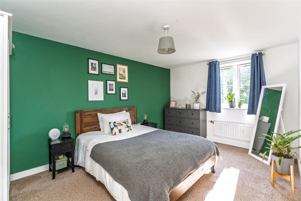 22 Sorrell Place BS34 8AB -1.jpg