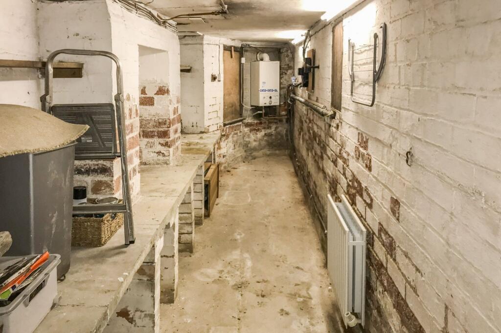 Flat A, 28 Park Avenue, Harrogate, HG2 9BG