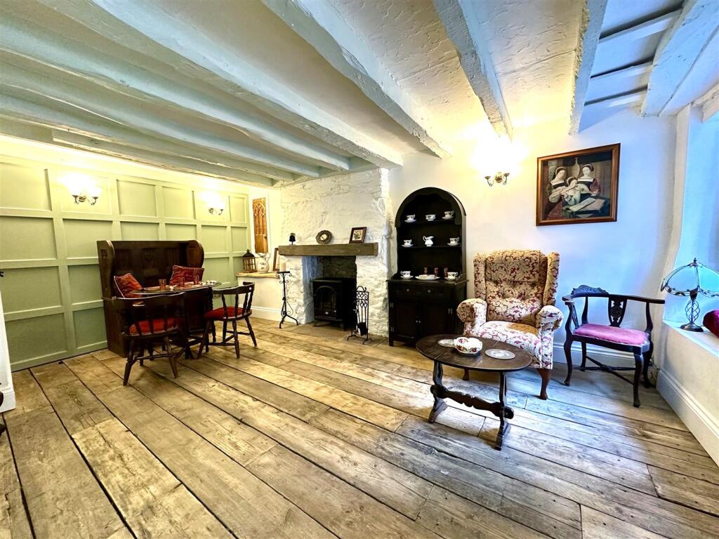 Lounge Area