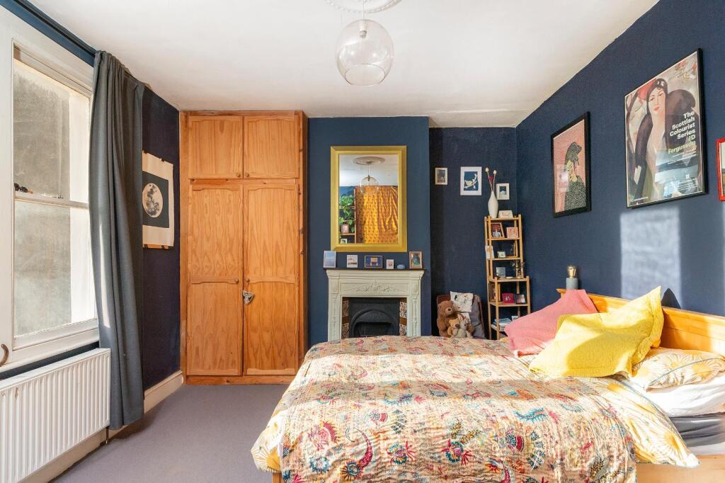 1C1R3WH - Bedroom I.jpg