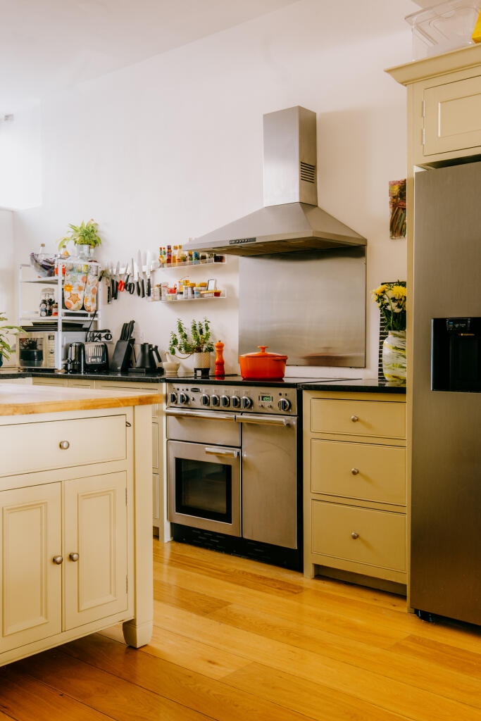 Croft-StLeonards-GrandParade-Interior-13