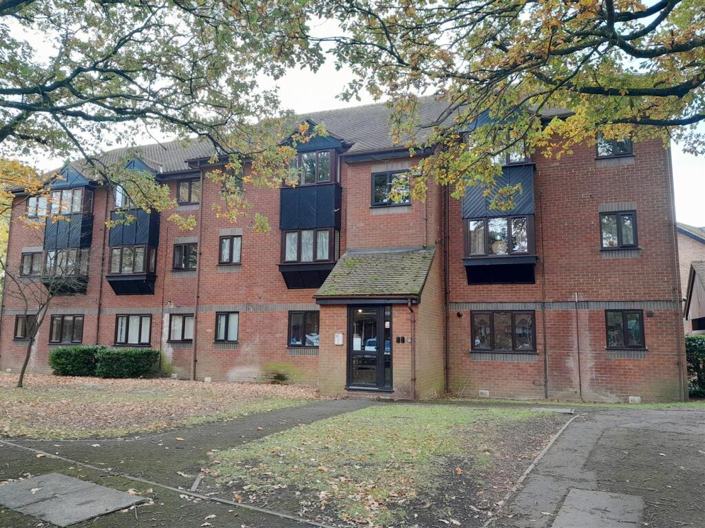 24 willenhall drive.jpg