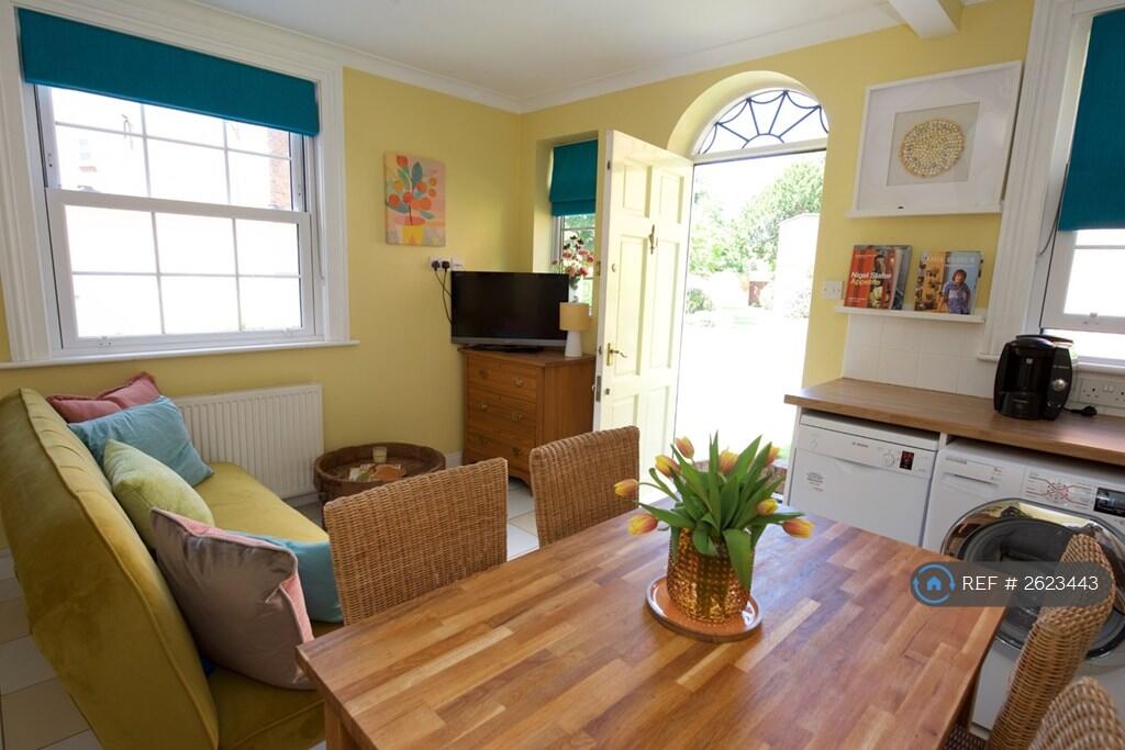 Th Communal Living / Kitchen Dining Space 