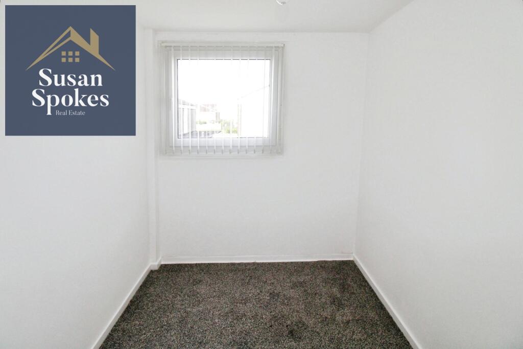 pbox-bedroom-324846.JPG