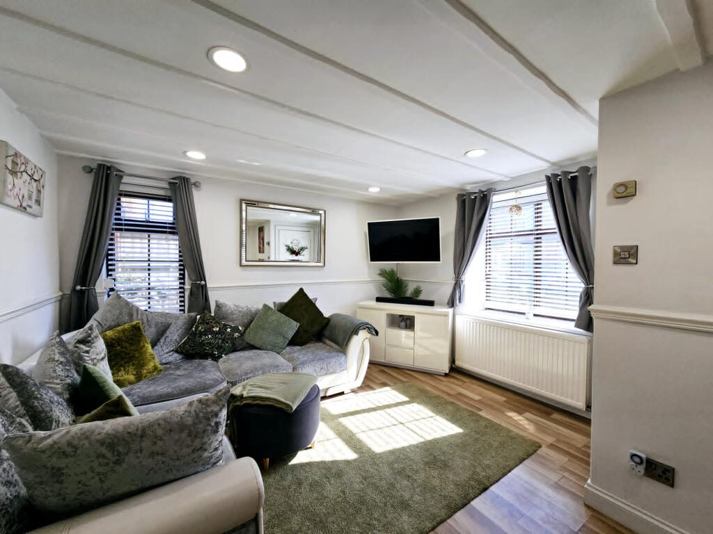 1c7e8c04-57b3-4348-a0c5-f9c1fae66d6b