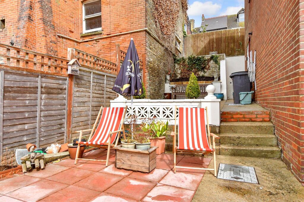 External Lifestyle Photograph