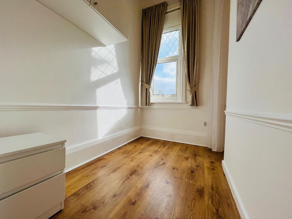 Single bedroom