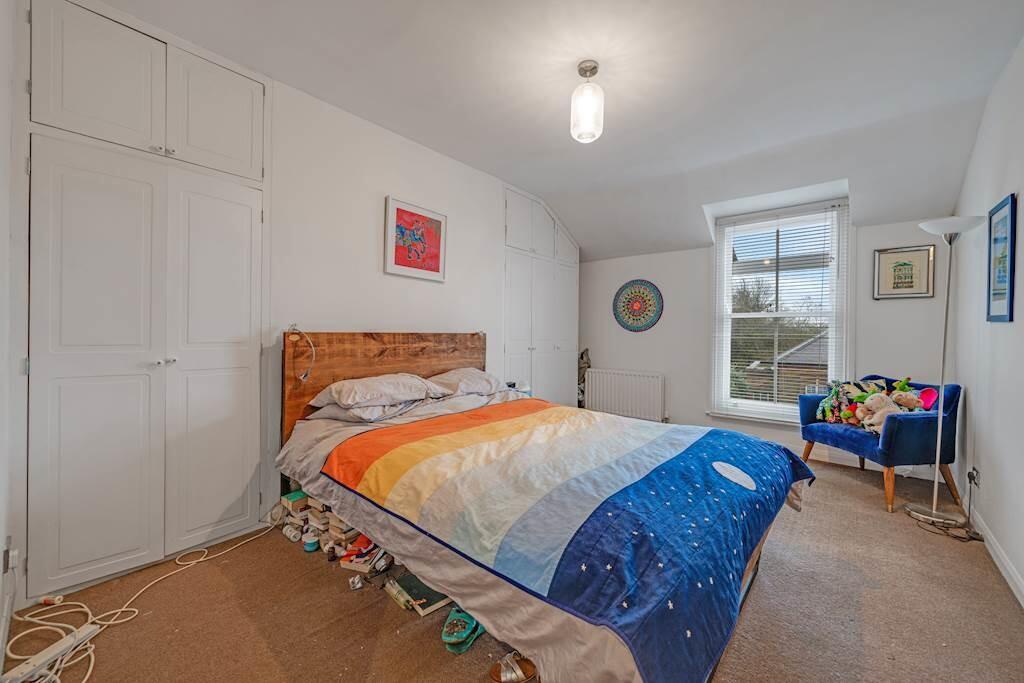 06-9e0281983 - HG...