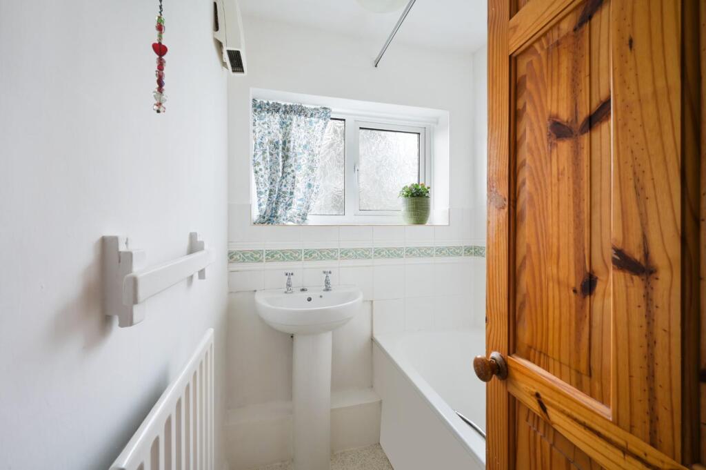 LONGMERE GARDENS,  (3).jpg