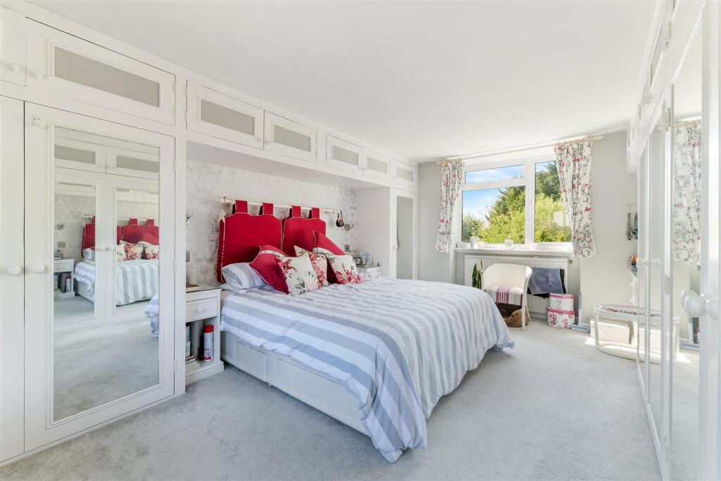 GREEN CURVE, 44 (21).jpg