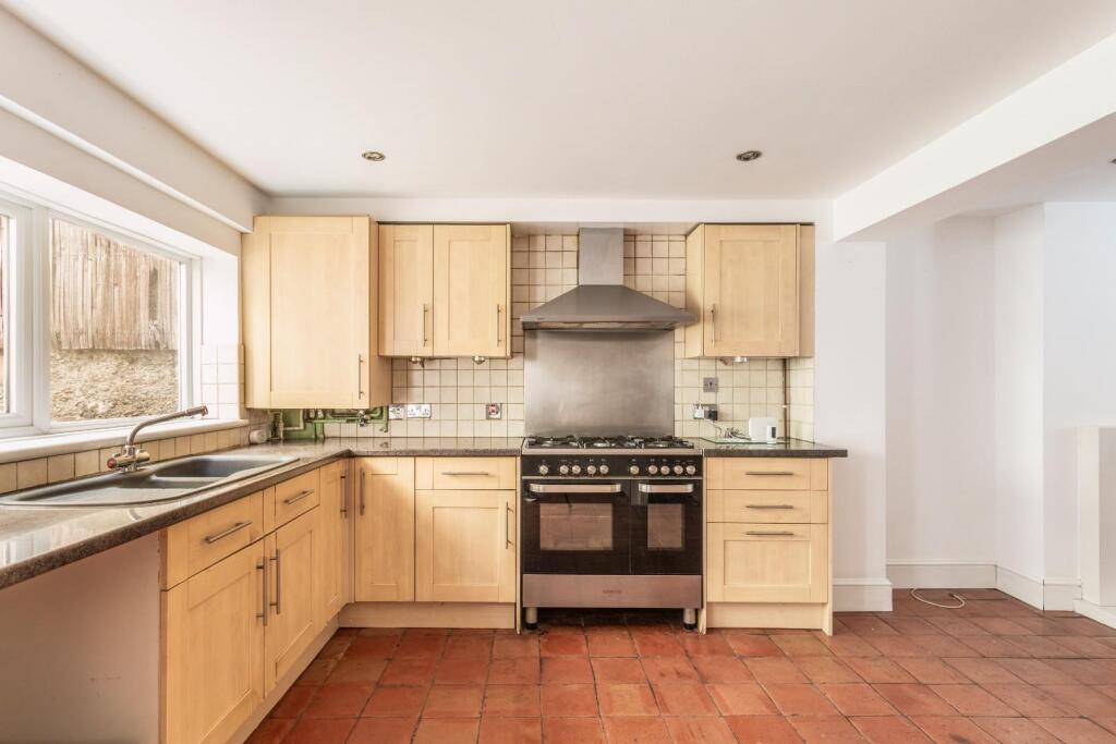 Shirley Street-4.jpg