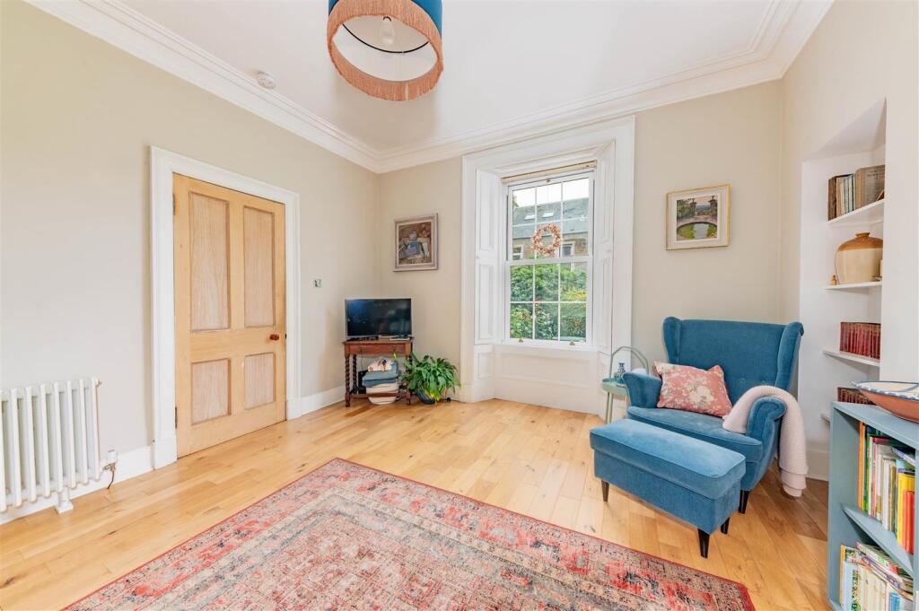 5 Westfield Lane Dundee-11.JPG