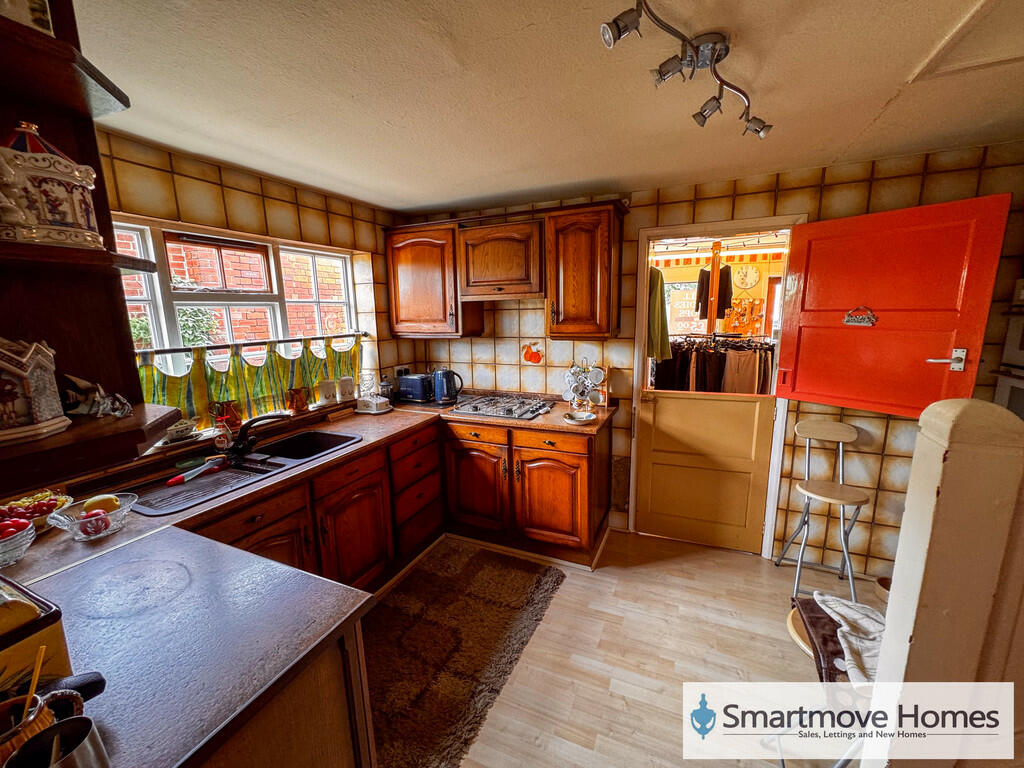 Market Place, Cod...