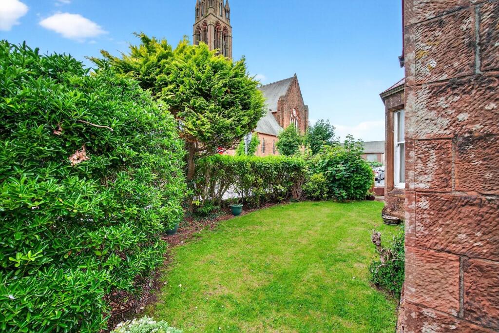 3_17 stanlane place, largs _03.jpg