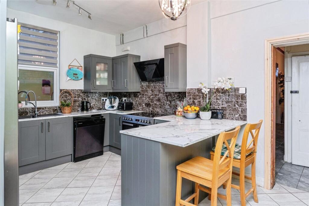 Breakfast Kitchen