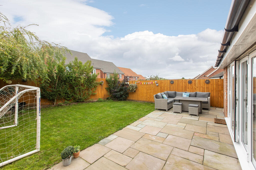 Clover Avenue 30 External-4