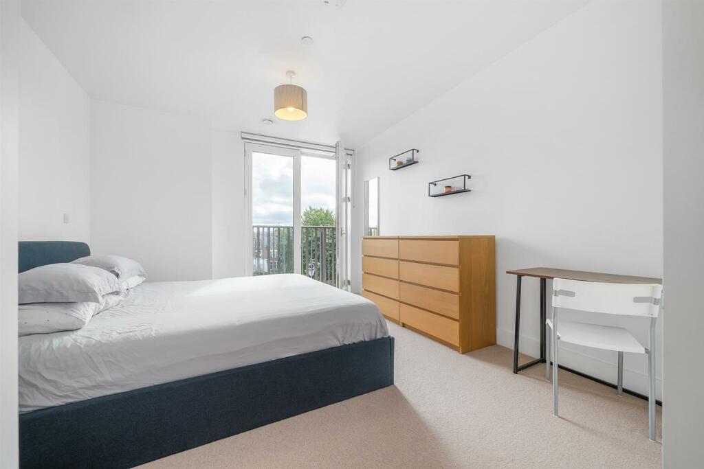 Bedroom (2).jpg