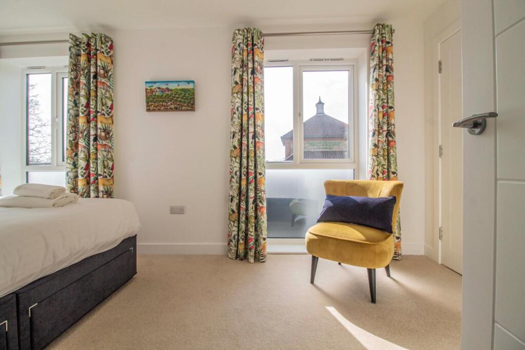 Apartment 7, Saddler Court [Bedroom One] 03.jpg