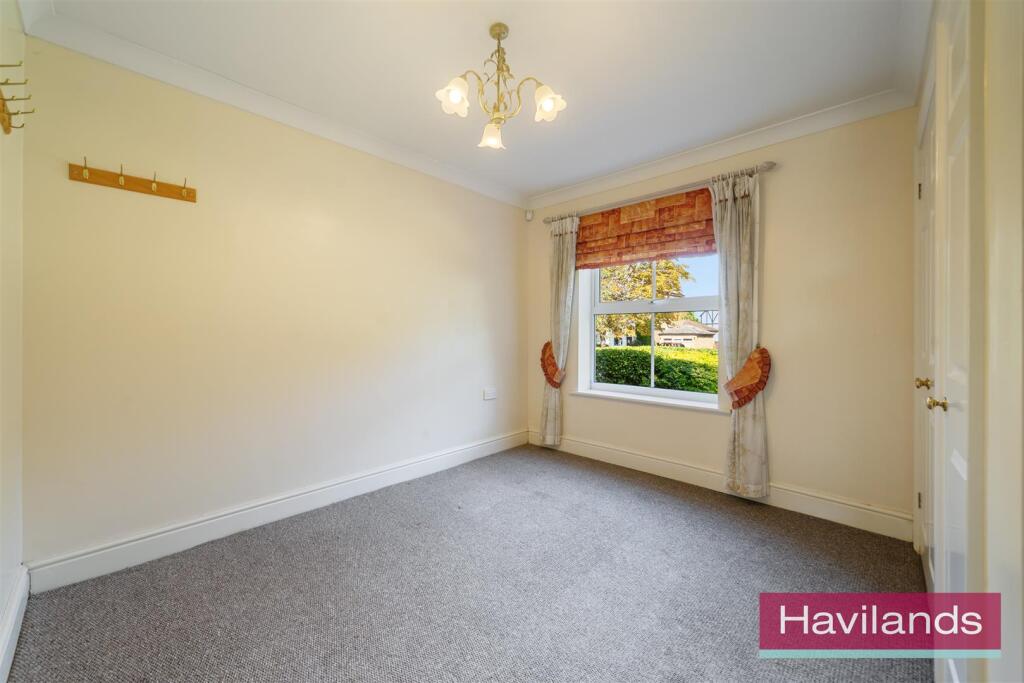 Oakington Court-13.jpg