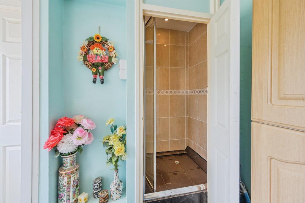 Family Bathroom: