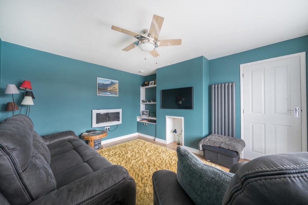 1381234-18-6914aa199a432-ARW copy