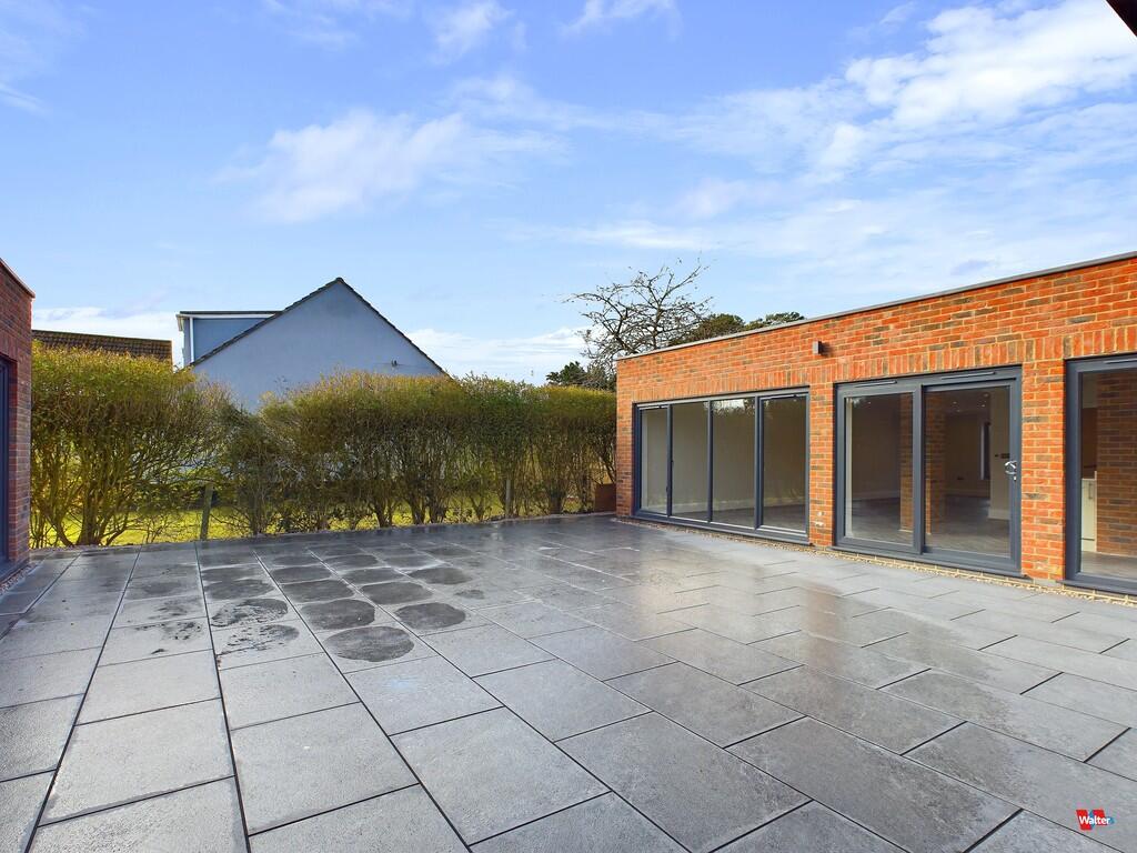 CAM04092G0-PR0034...