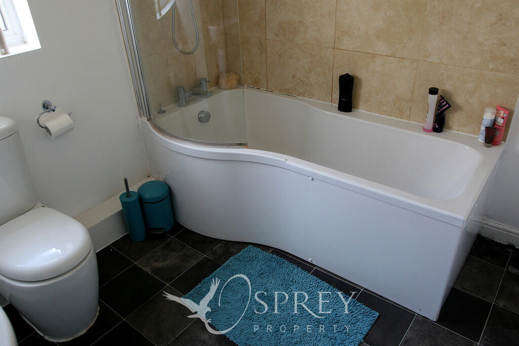 gladstone Street ...