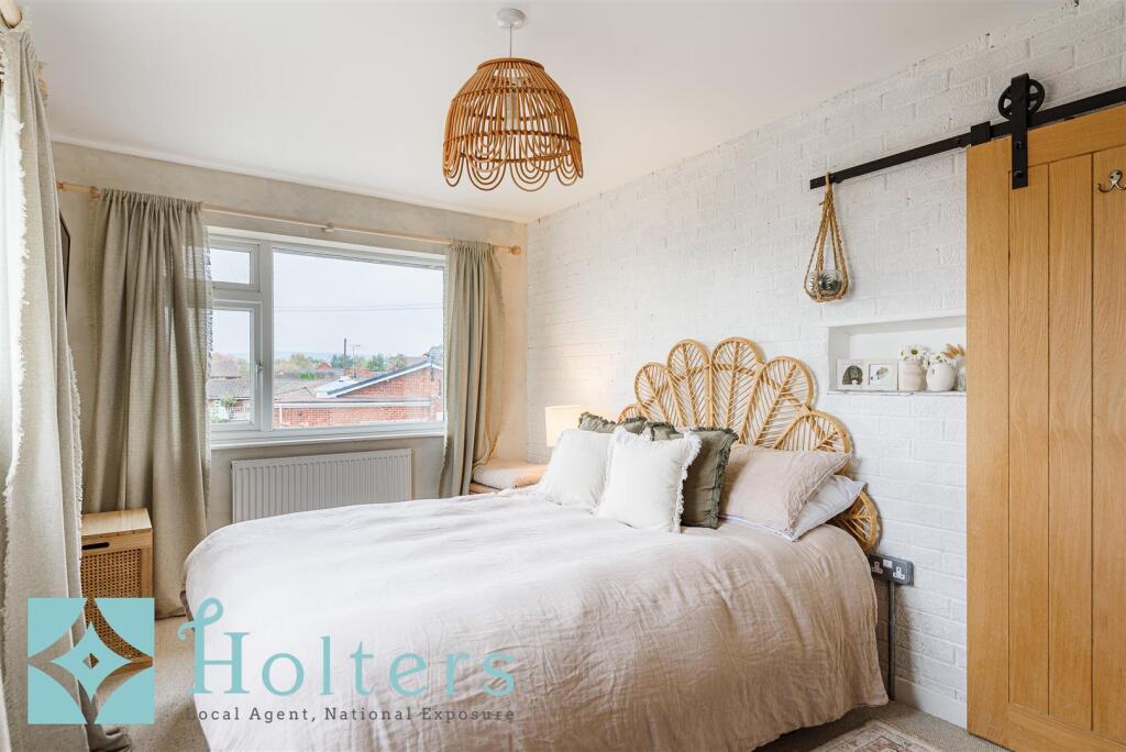 Master Bedroom 2.jpg