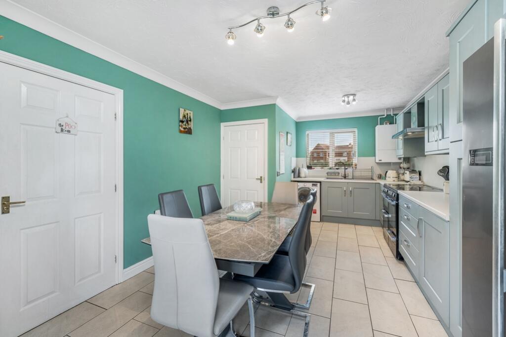 3 Churchgate (Sutterton)-13