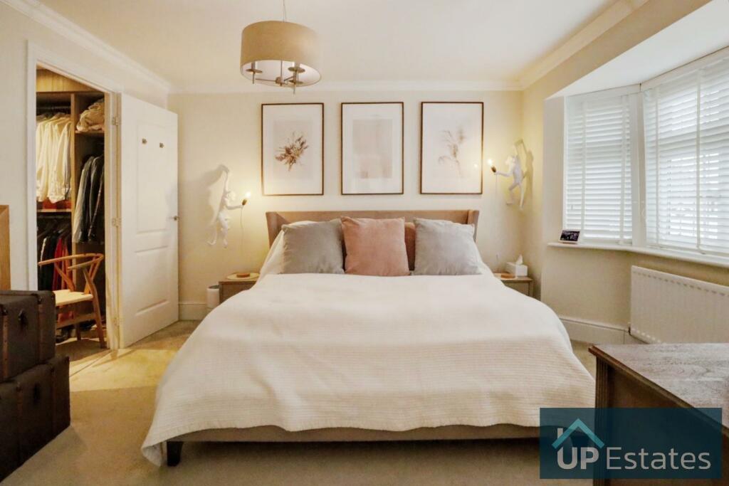 Principal Bedroom.jpg