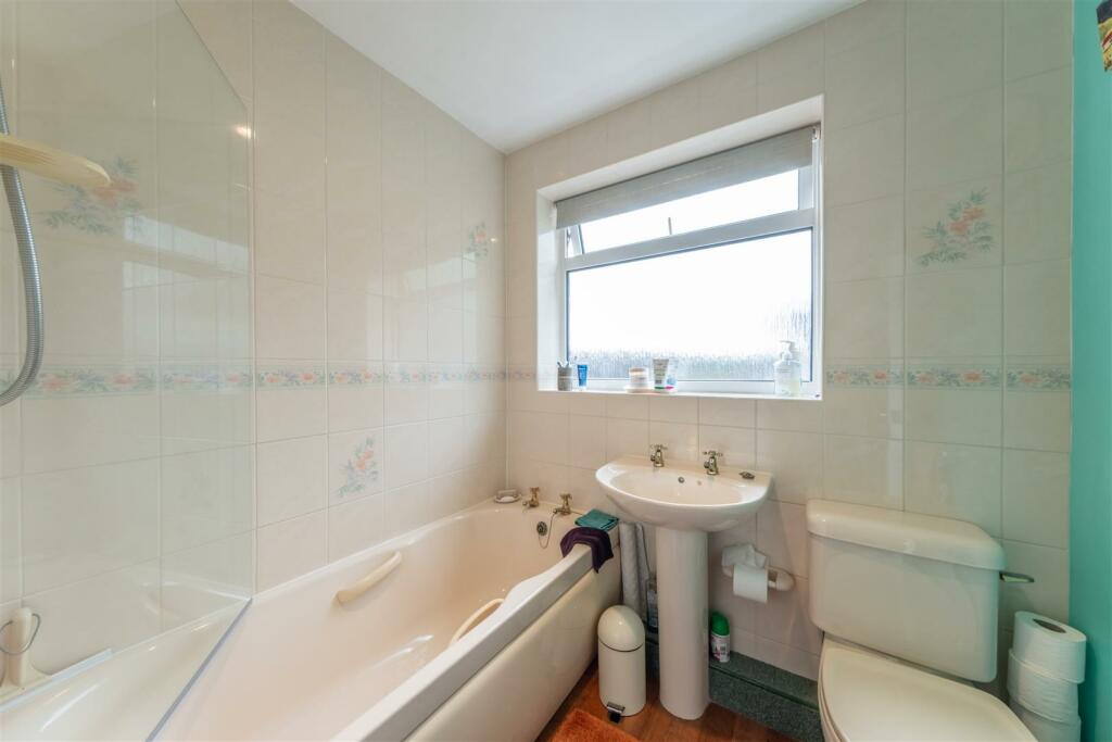 95 Ridings Lane-021.jpg