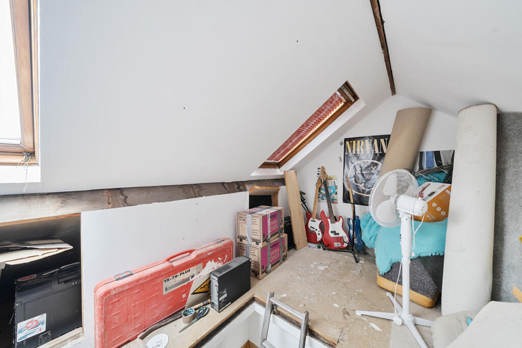 1305002-20-6842bb...