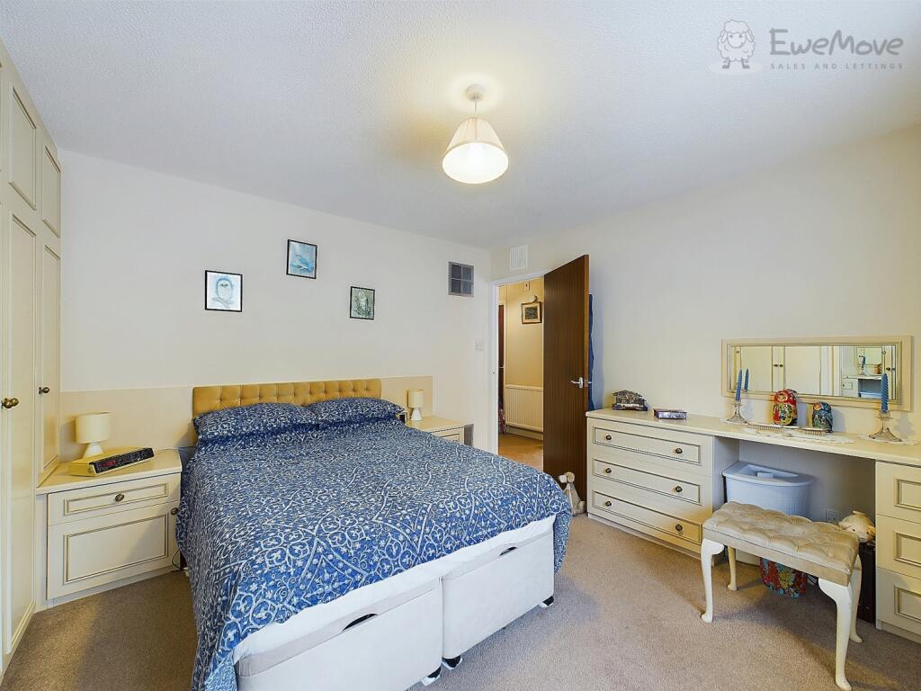 CAM03640G0-PR0022-STILL016