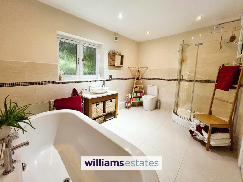 Bedroom One En-suite
