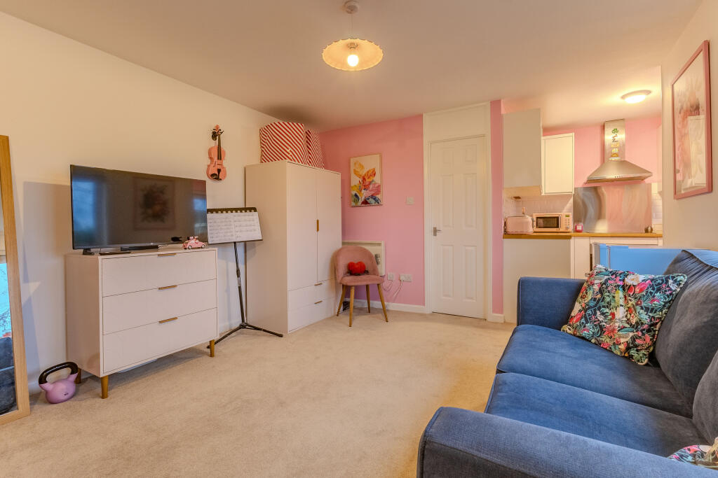 Living Area (2)