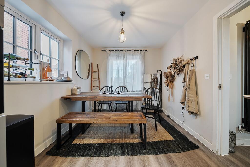 Kitchen Dining Room (2)