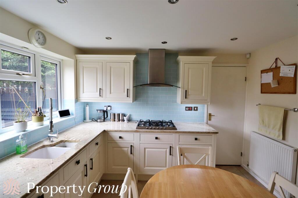Heywood Close 8 2510 (27).JPG